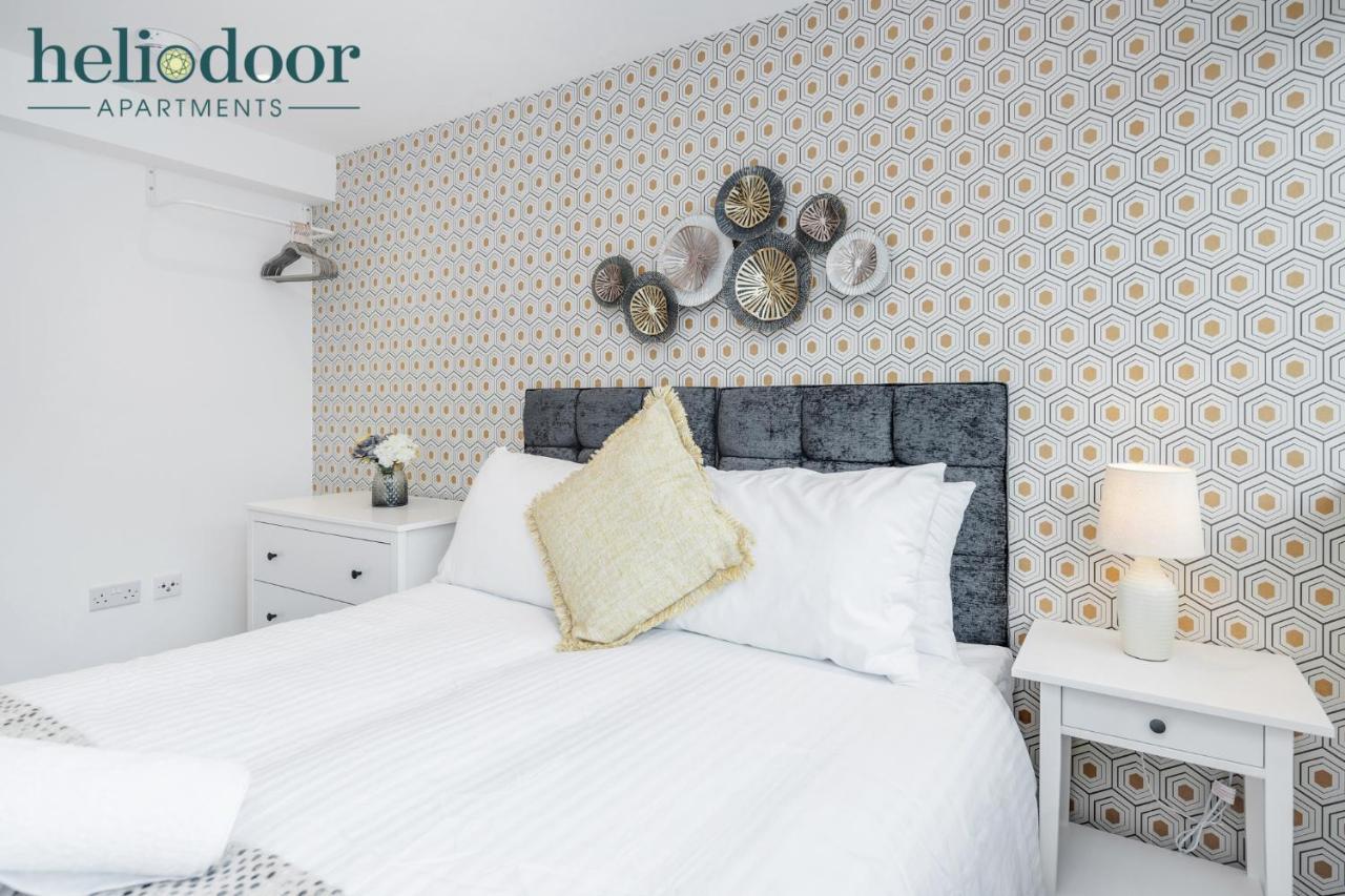 Milton Keynes Apartments, Sleeps Up To 5, Free Parking, Free Wifi & Movies, 7 Mins Drive To Milton Keynes Central Station For Direct Trains To London & The North Exterior photo