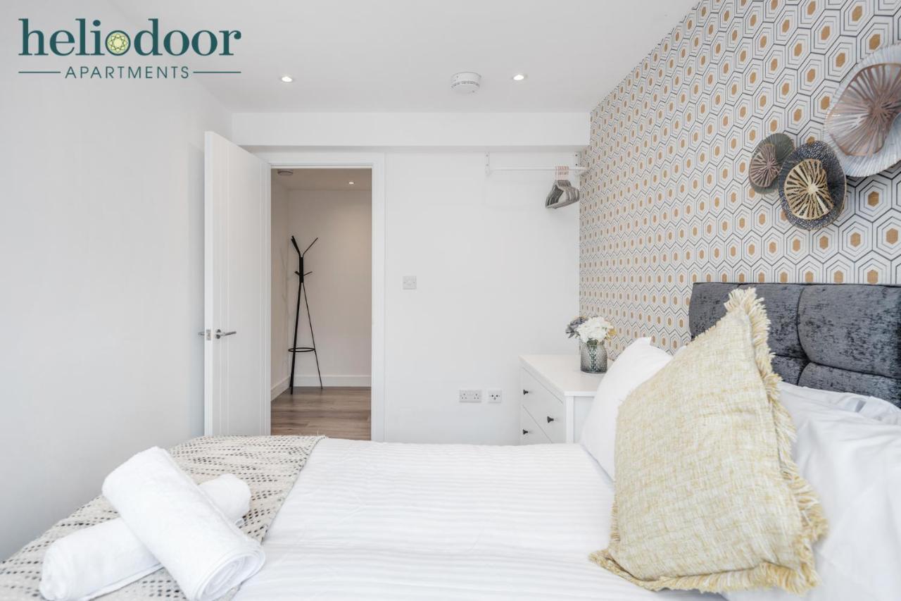Milton Keynes Apartments, Sleeps Up To 5, Free Parking, Free Wifi & Movies, 7 Mins Drive To Milton Keynes Central Station For Direct Trains To London & The North Exterior photo