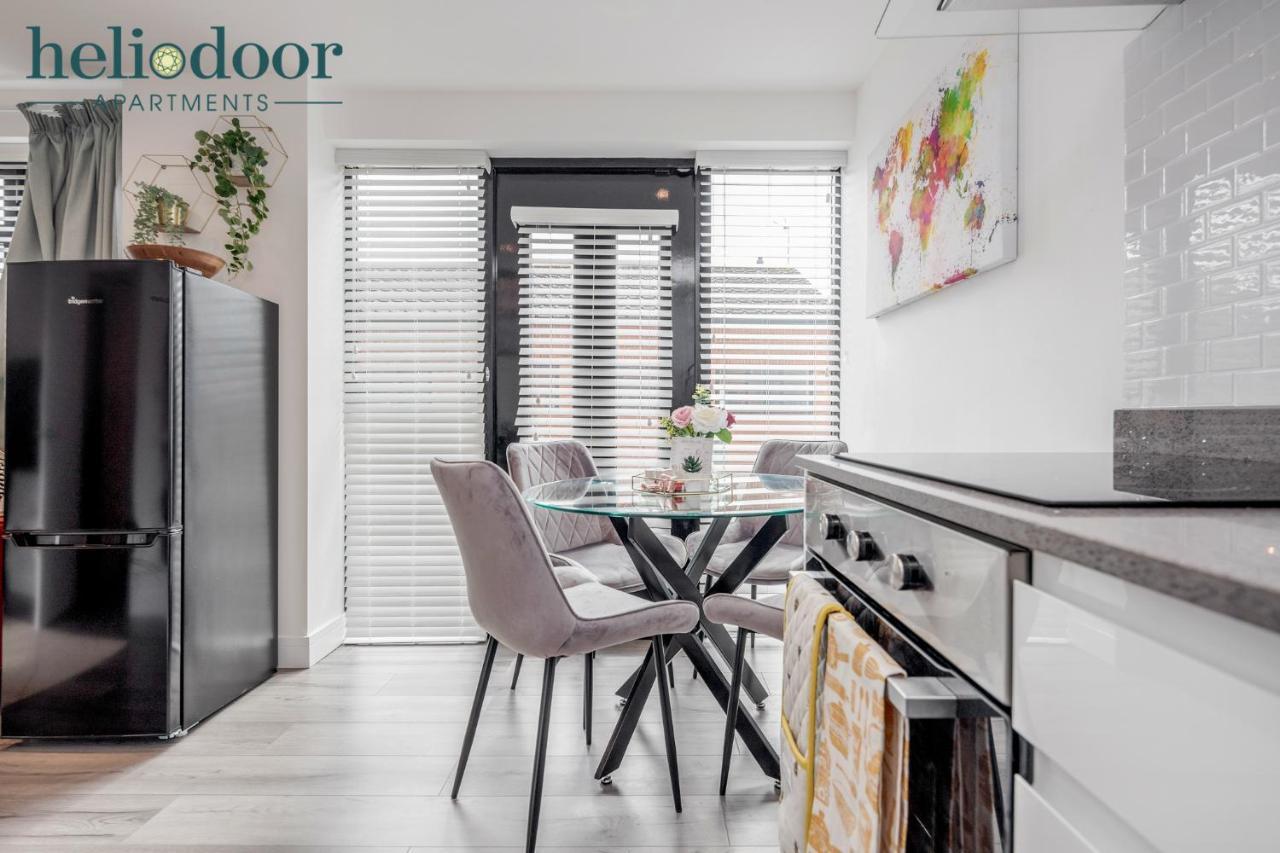Milton Keynes Apartments, Sleeps Up To 5, Free Parking, Free Wifi & Movies, 7 Mins Drive To Milton Keynes Central Station For Direct Trains To London & The North Exterior photo
